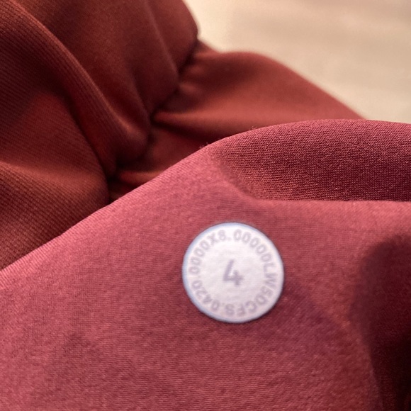 Lululemon Keep Moving 7/8 Pants - Picture 9 of 9